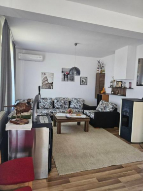 Средни-Колиби